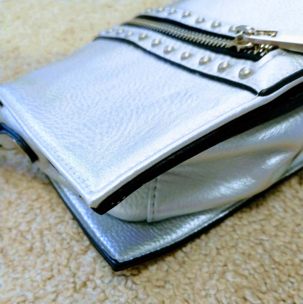 MADDEN GIRL Crossbody Bag - Picture 11 of 13